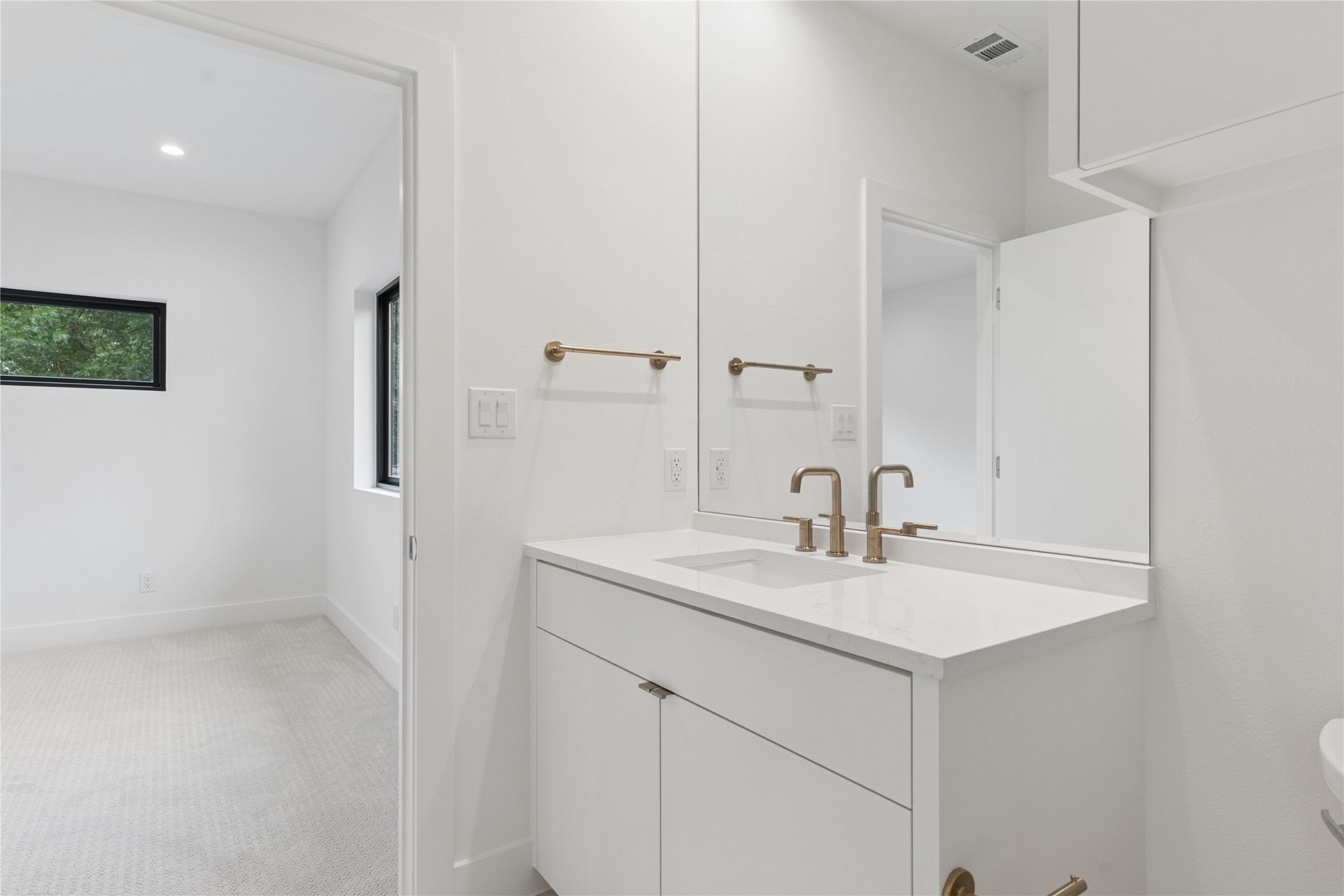 3452 Timberview Road Dallas TX 75229