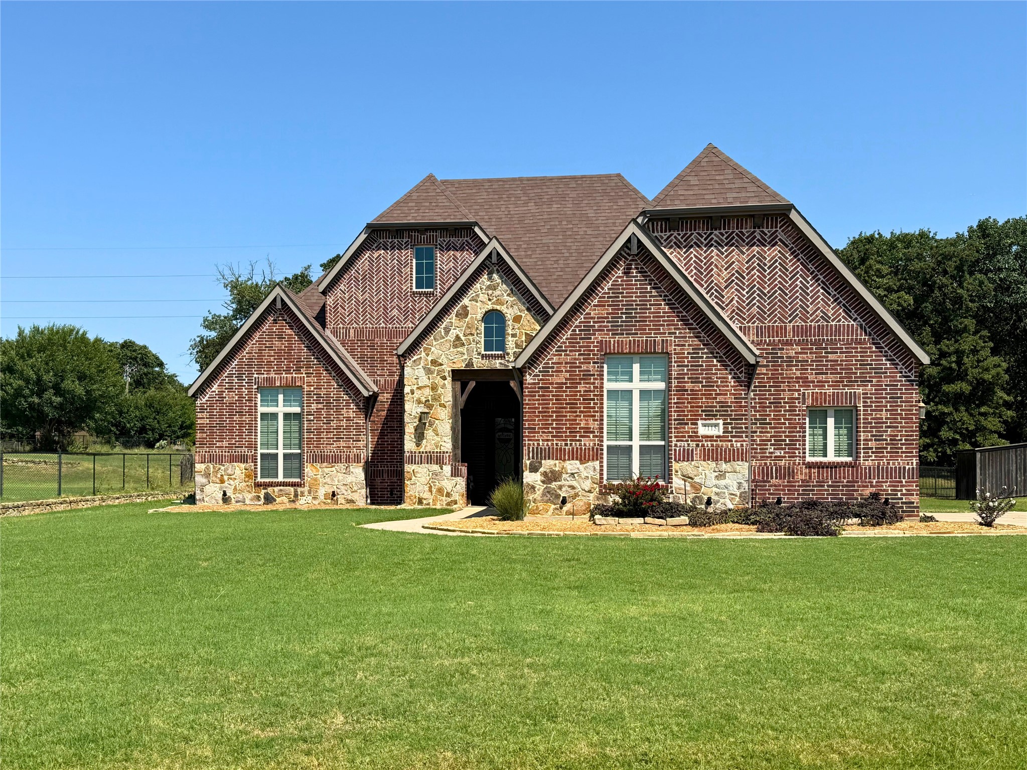 7115 Sussex Lane Mansfield TX 76063