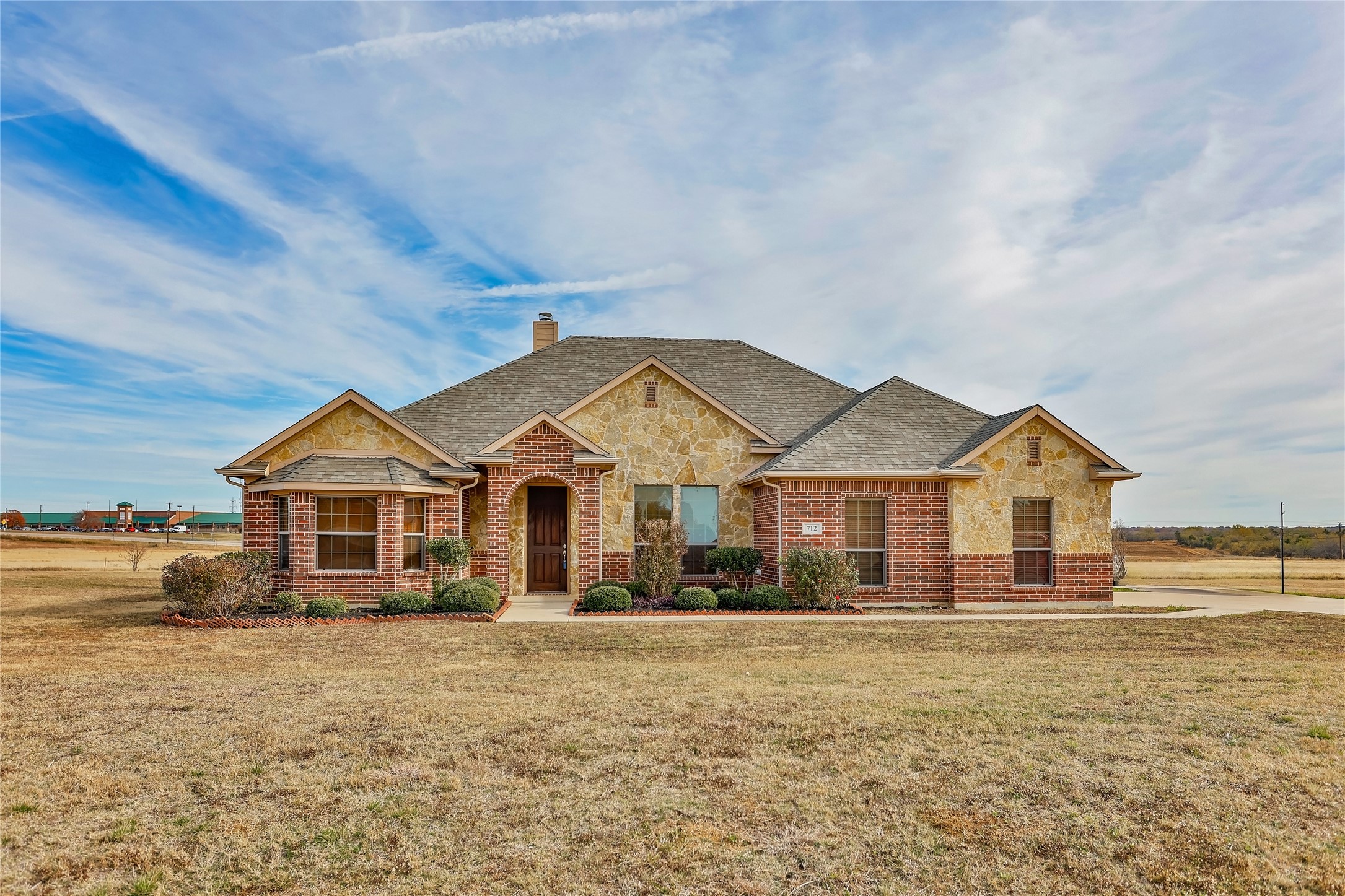 712 Stone Ridge Drive Gainesville TX 76240