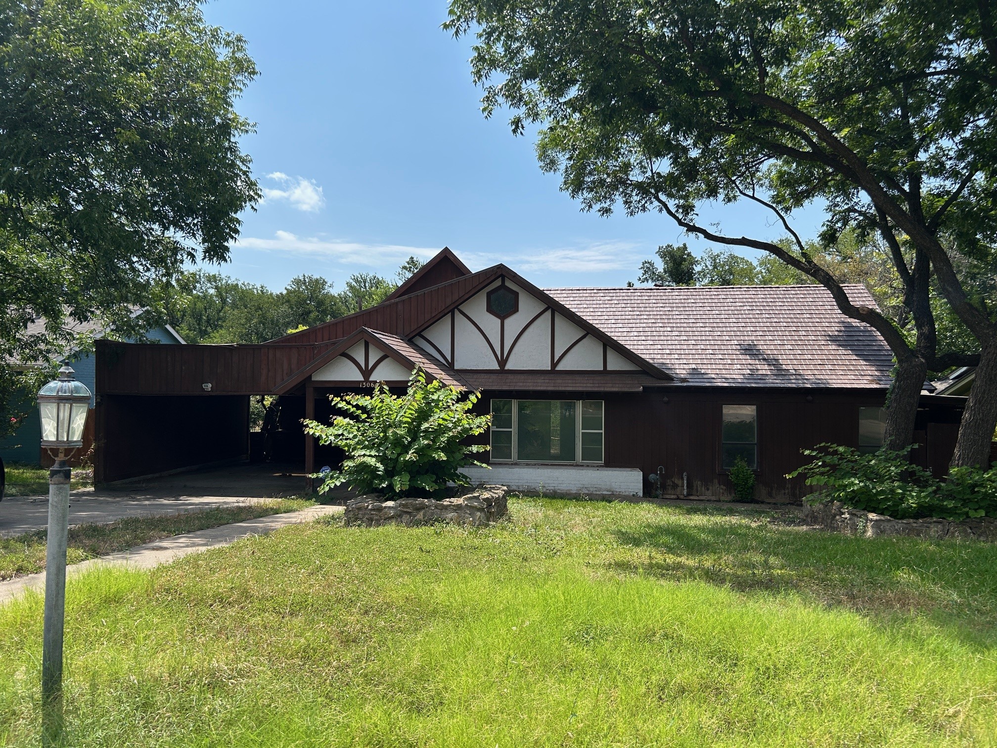 1306 Smilax Avenue Fort Worth TX 76111