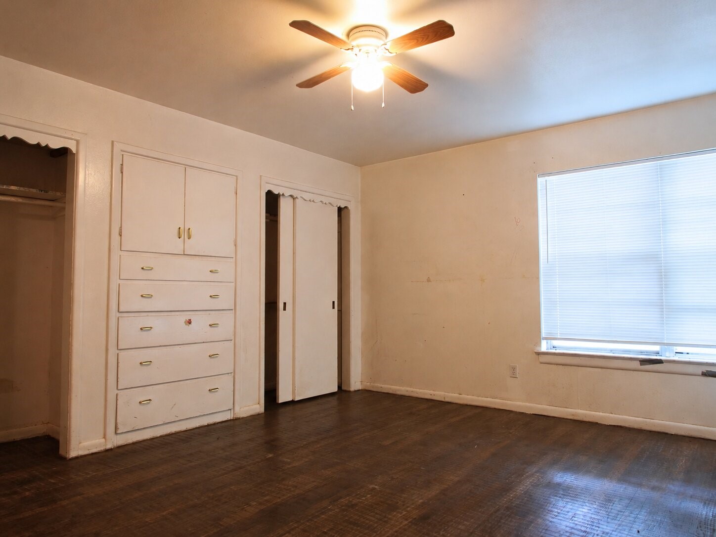 627 Kingston Drive Irving TX 75061