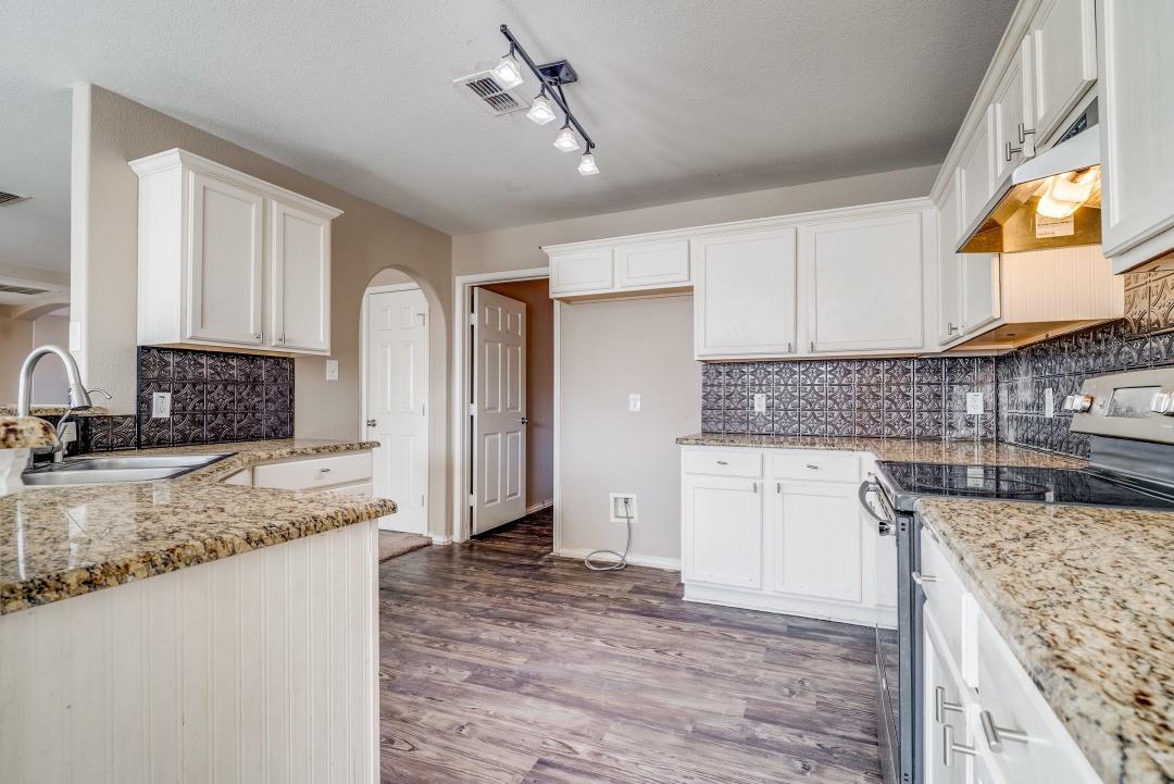 424 Heritage Drive Crowley TX 76036