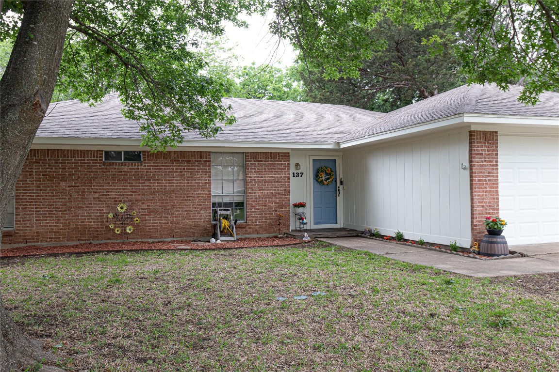 137 Stardust Lane Desoto TX 75115