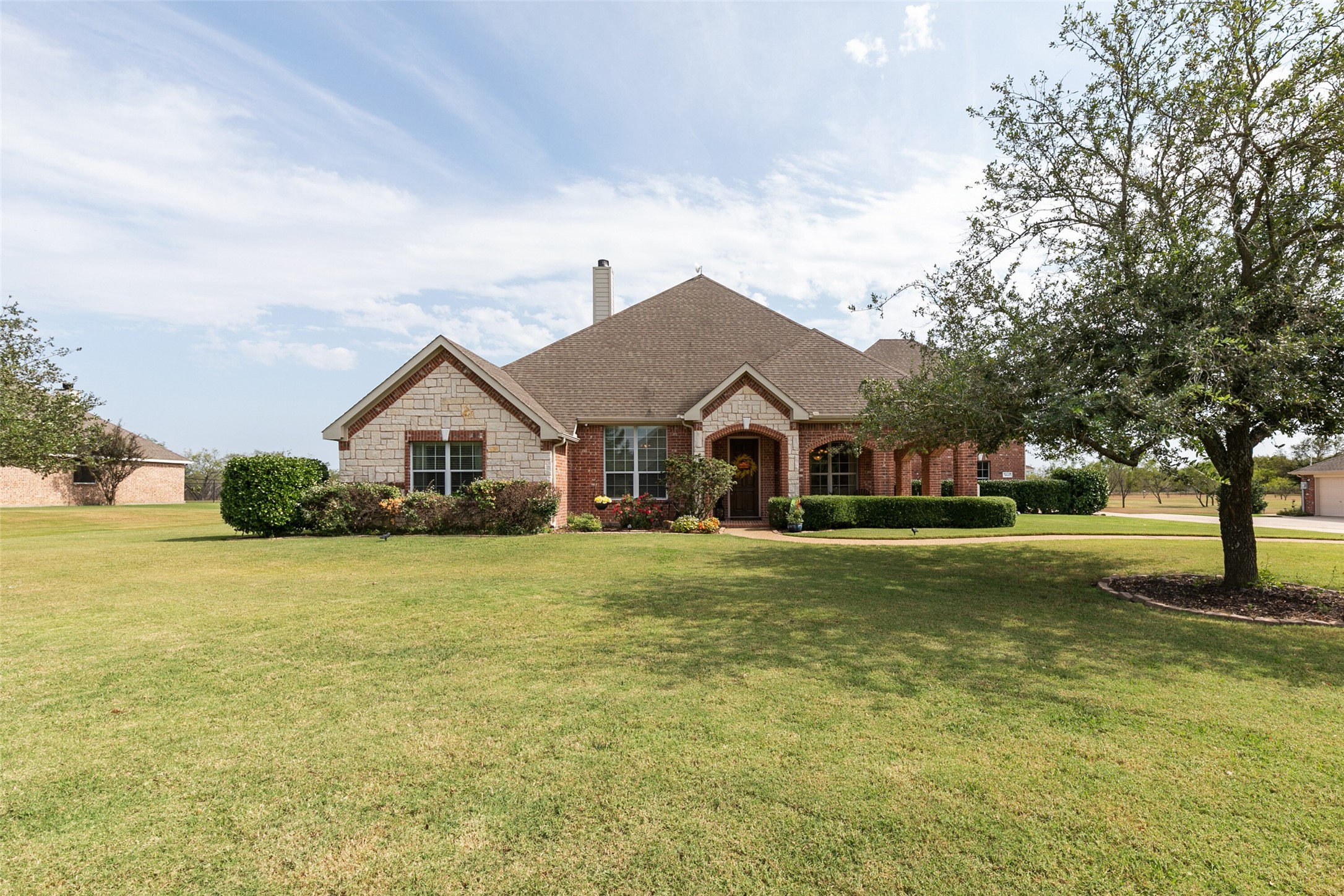 1042 Oak Creek Circle Royse City TX 75189