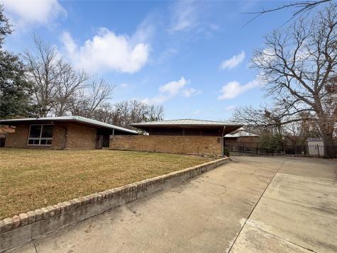 921 9th Street Grand Prairie TX 75050