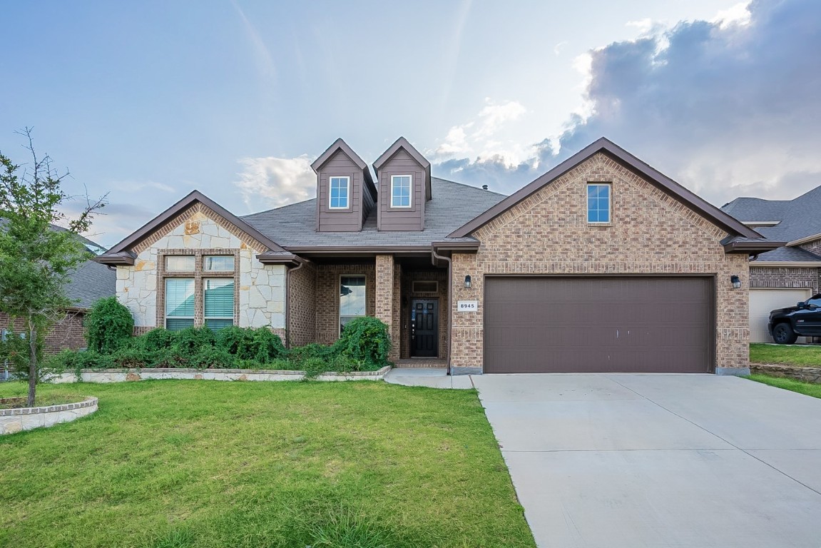 8945 Jewel Flower Drive Fort Worth TX 76131