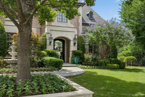 45 Kennington Court Dallas TX 75248