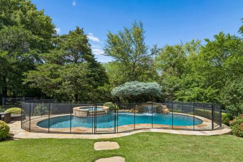 45 Kennington Court Dallas TX 75248