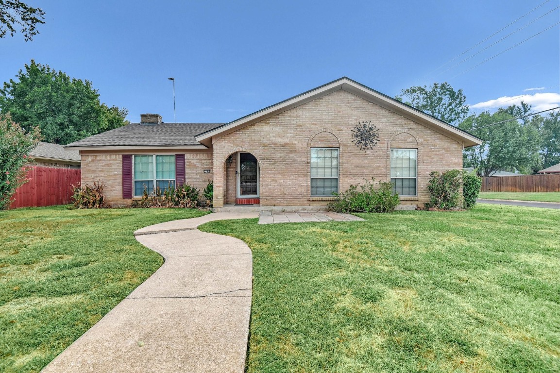 2701 N Woods Street Sherman TX 75092