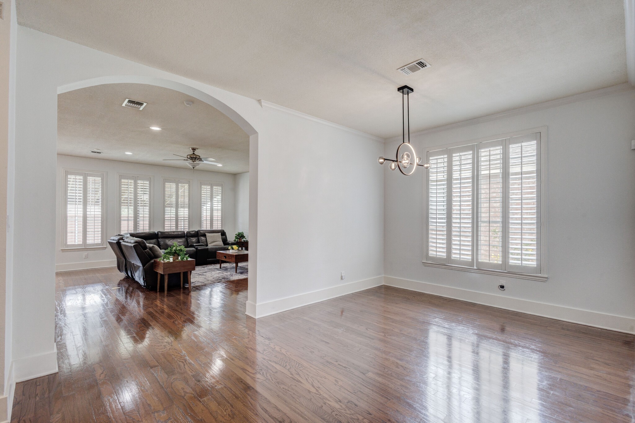 9718 Wolf Creek Drive Irving TX 75063