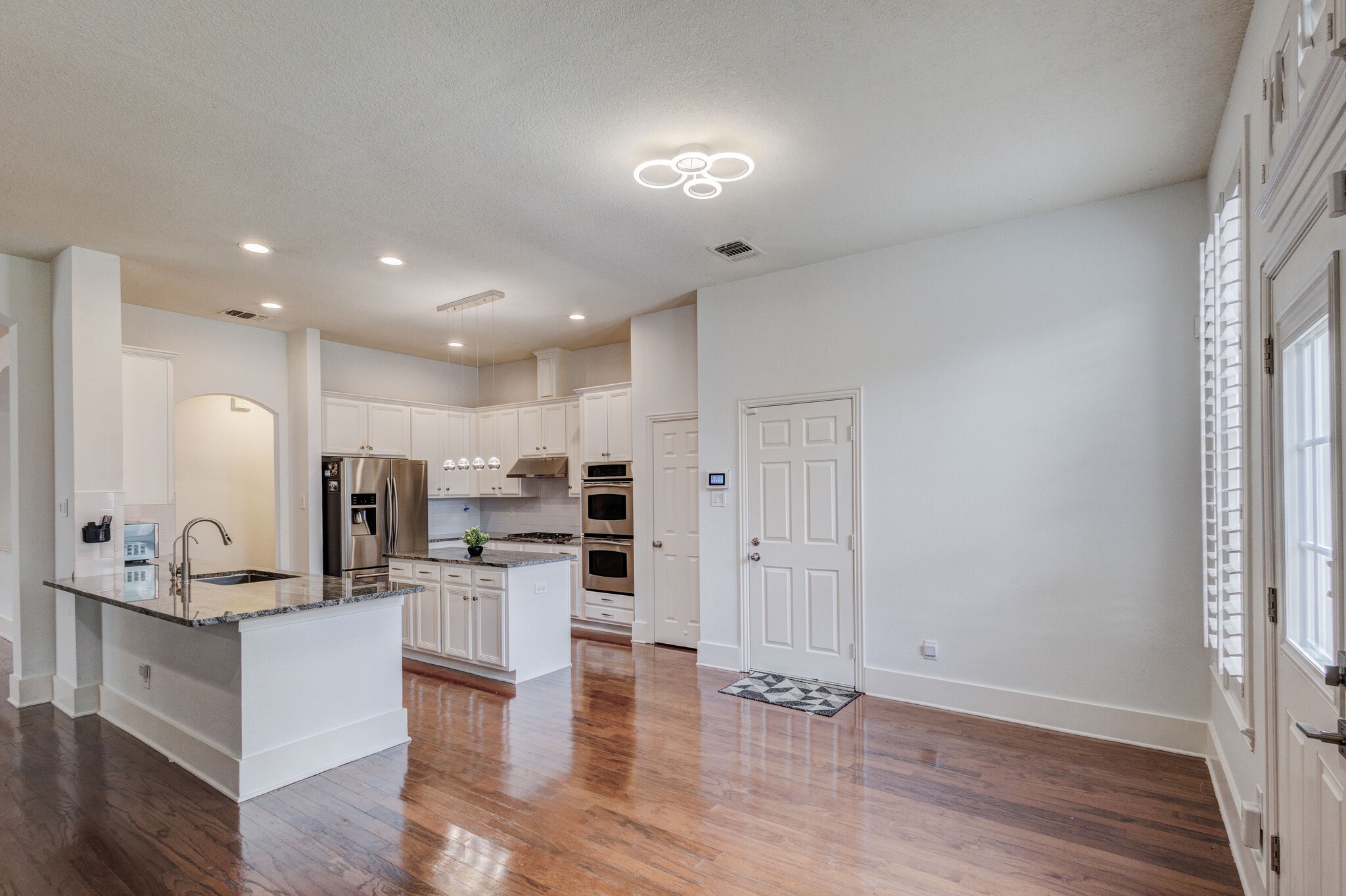 9718 Wolf Creek Drive Irving TX 75063