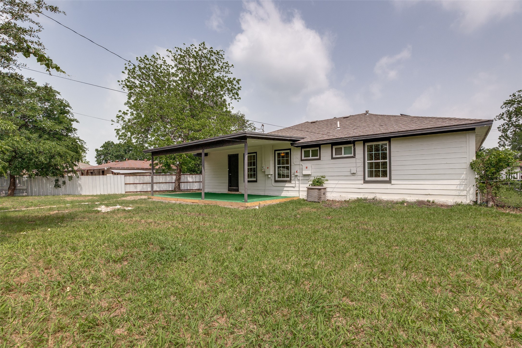 7812 Bruton Road Dallas TX 75217