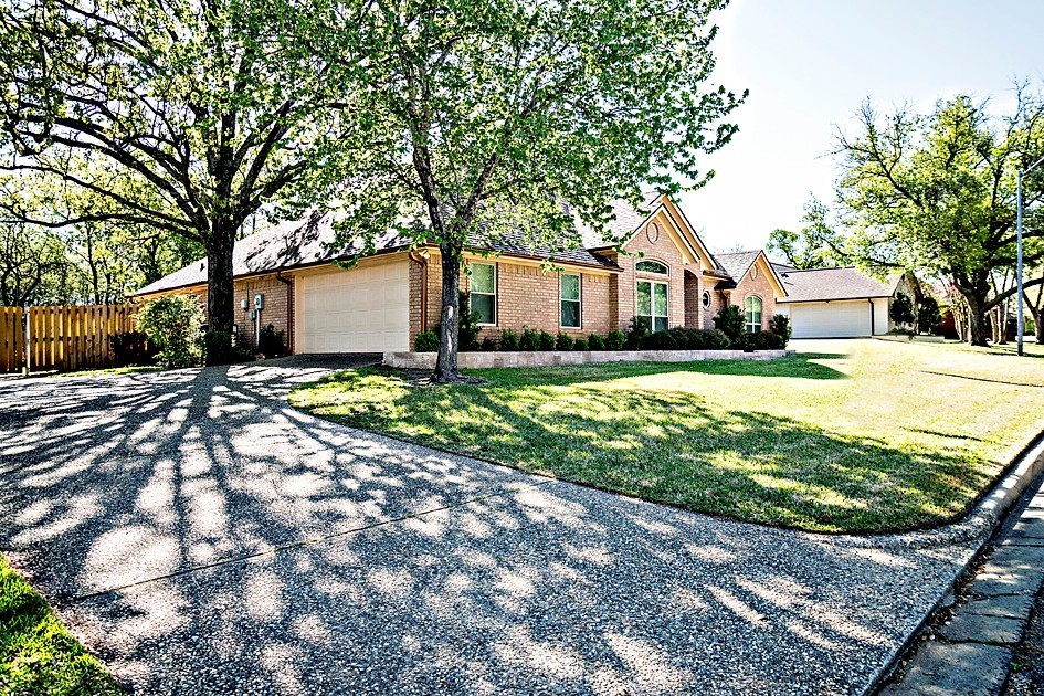 1111 Lonnie Drive Athens TX 75751