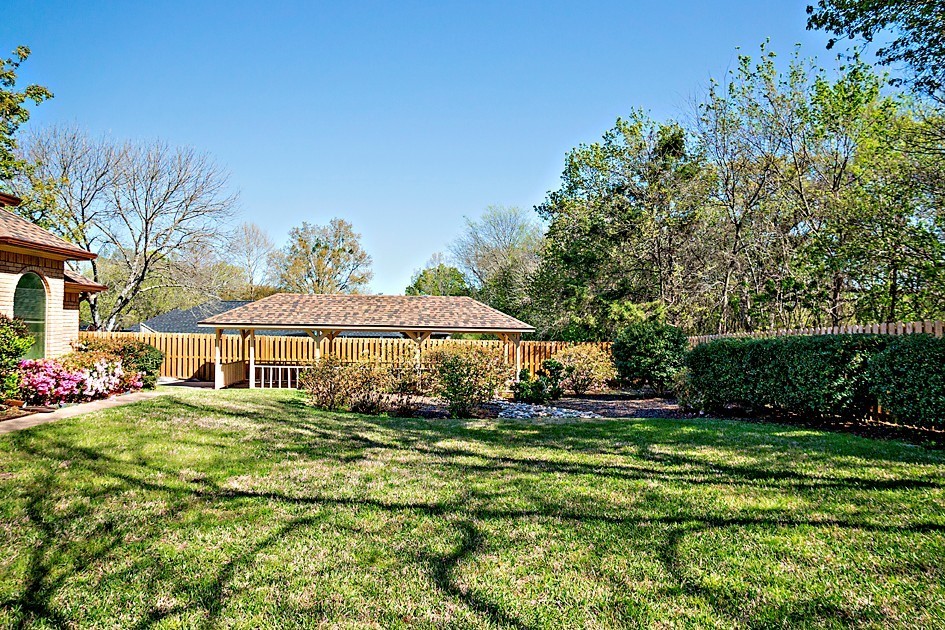 1111 Lonnie Drive Athens TX 75751