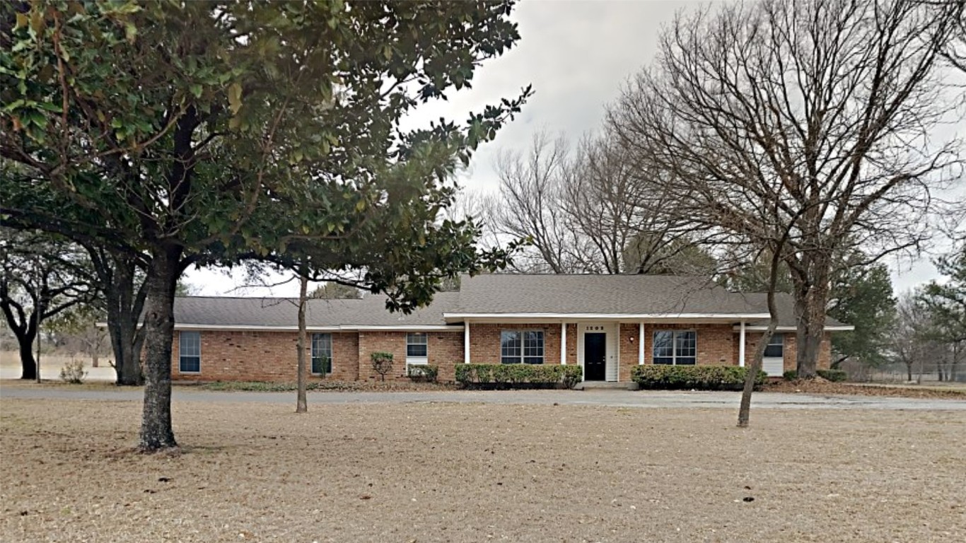 1205 N Cedar Hill Road Cedar Hill TX 75104