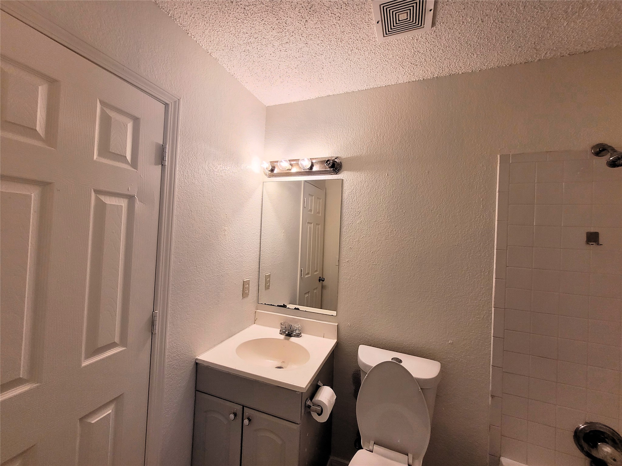 651 Meadow Park Drive White Settlement TX 76108