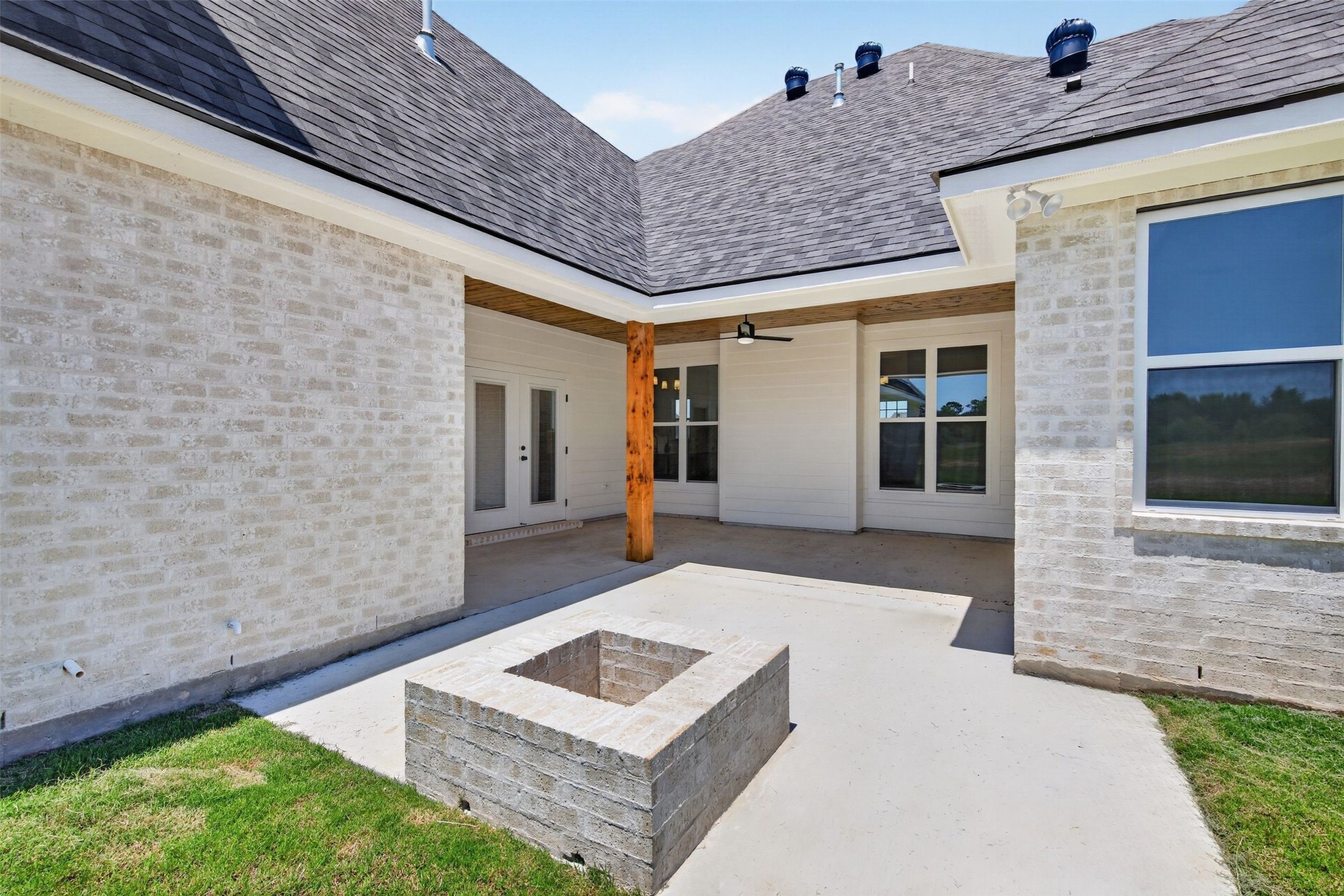 166 Laurel Valley Lane Stonewall LA 71078