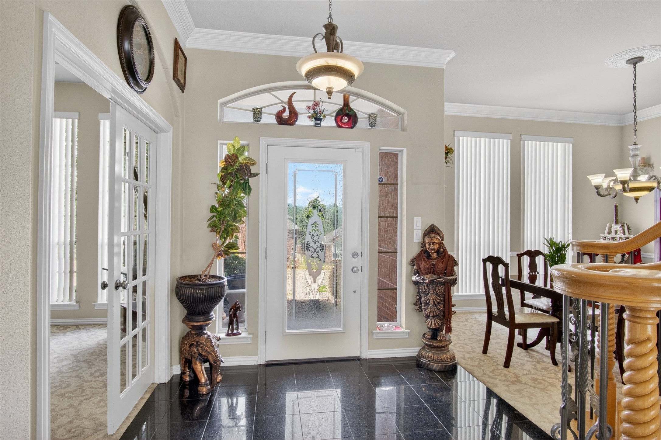 2416 Park Run Drive Arlington TX 76016