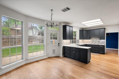 6211 Fox Hunt Drive Arlington TX 76001