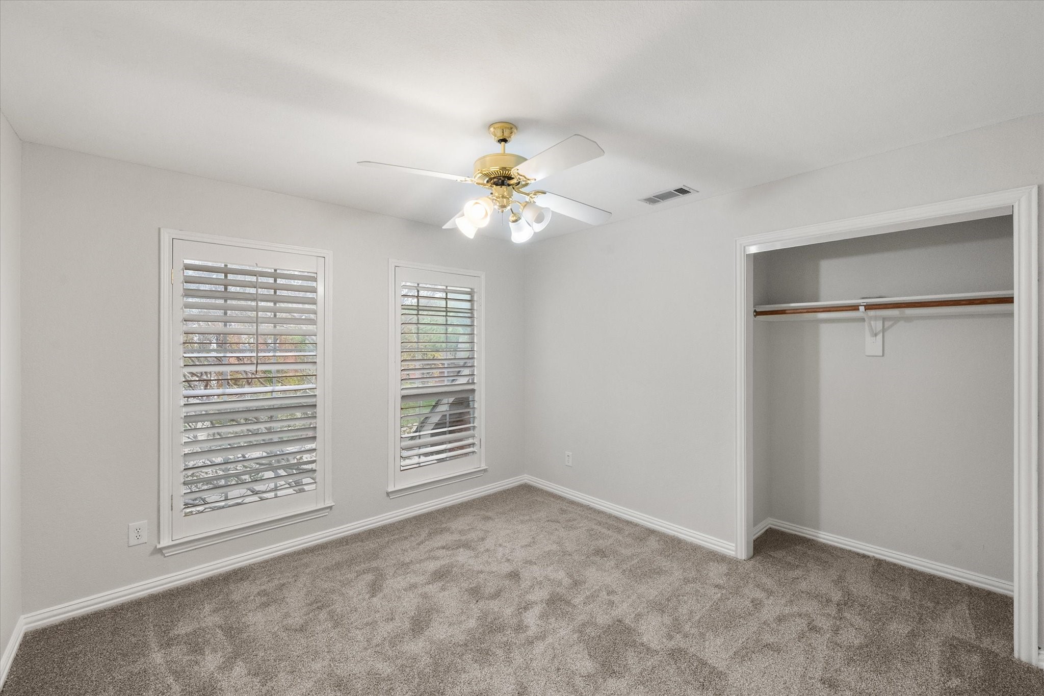 6211 Fox Hunt Drive Arlington TX 76001