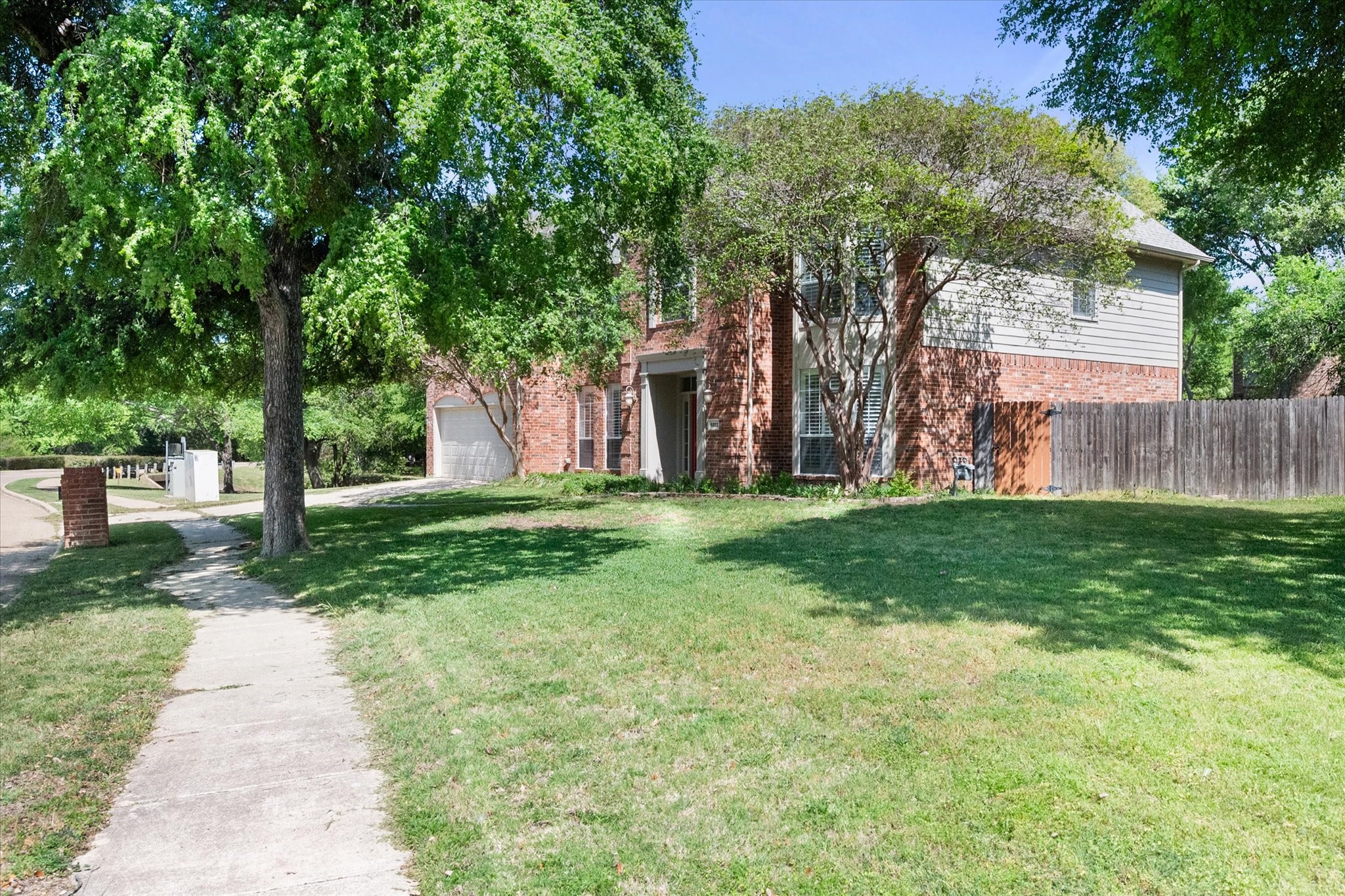 6211 Fox Hunt Drive Arlington TX 76001