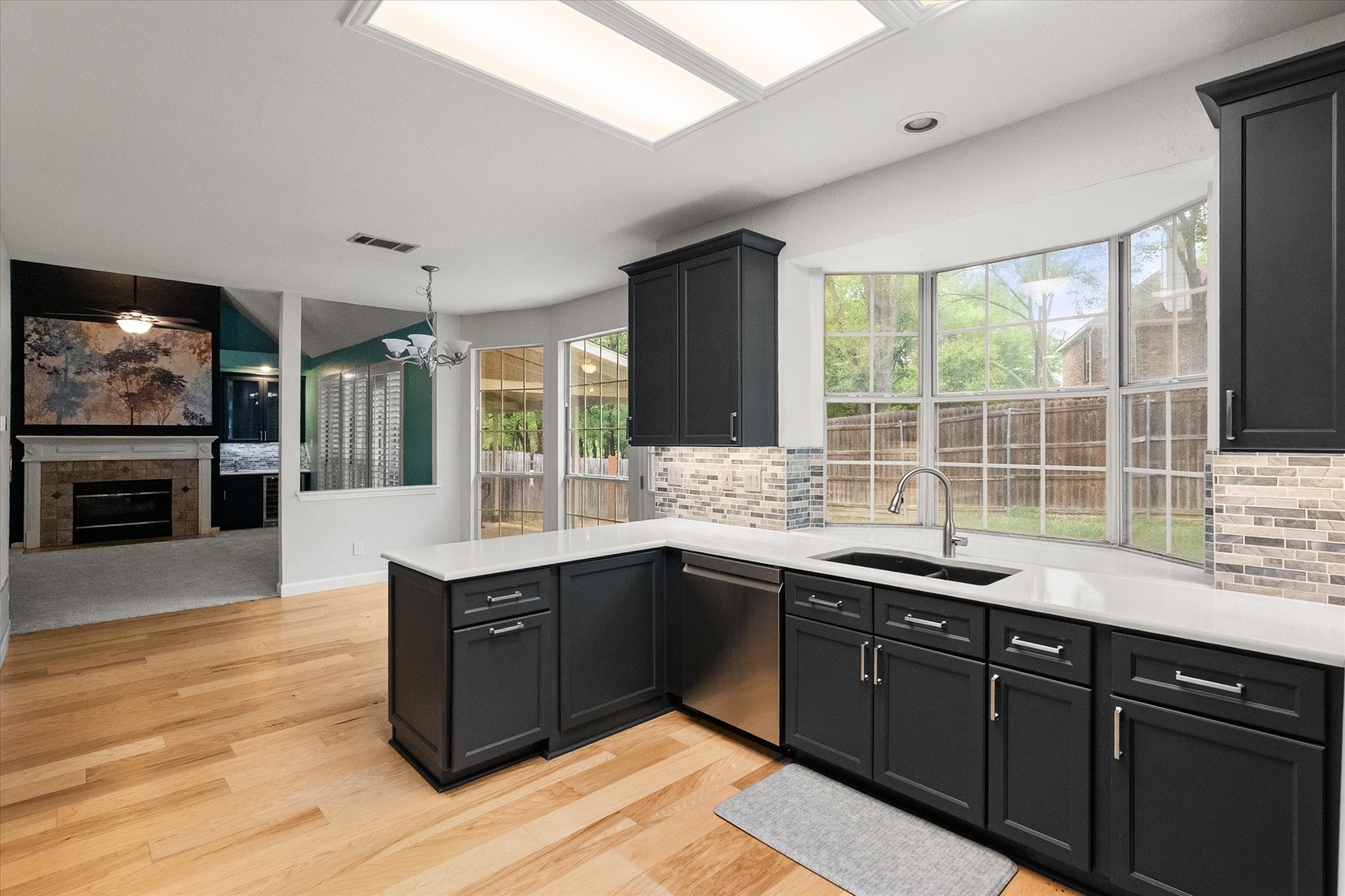 6211 Fox Hunt Drive Arlington TX 76001