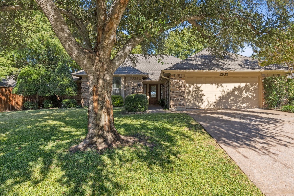 1207 Fairfax Drive Mansfield TX 76063