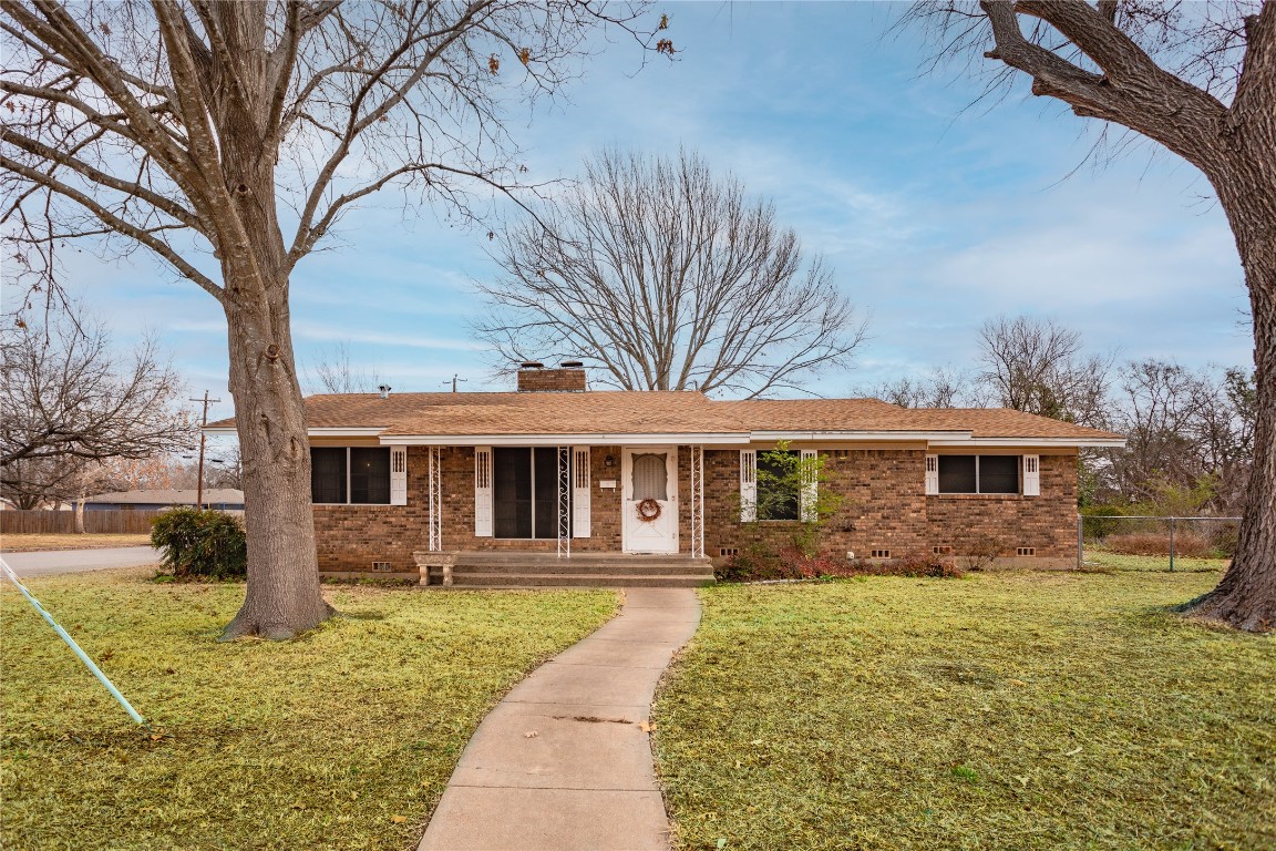 702 S Avenue O Clifton TX 76634