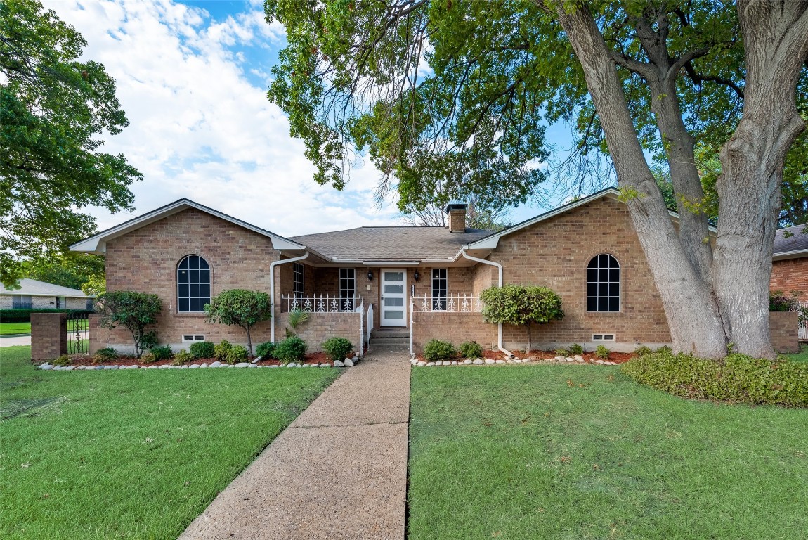 1717 Douglas Drive Garland TX 75041