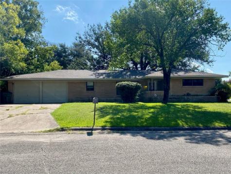 4016 Western Circle Greenville TX 75401