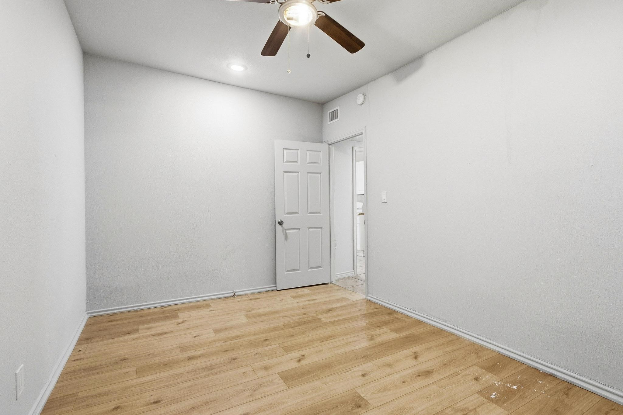 709 N Chandler Avenue Denison TX 75020
