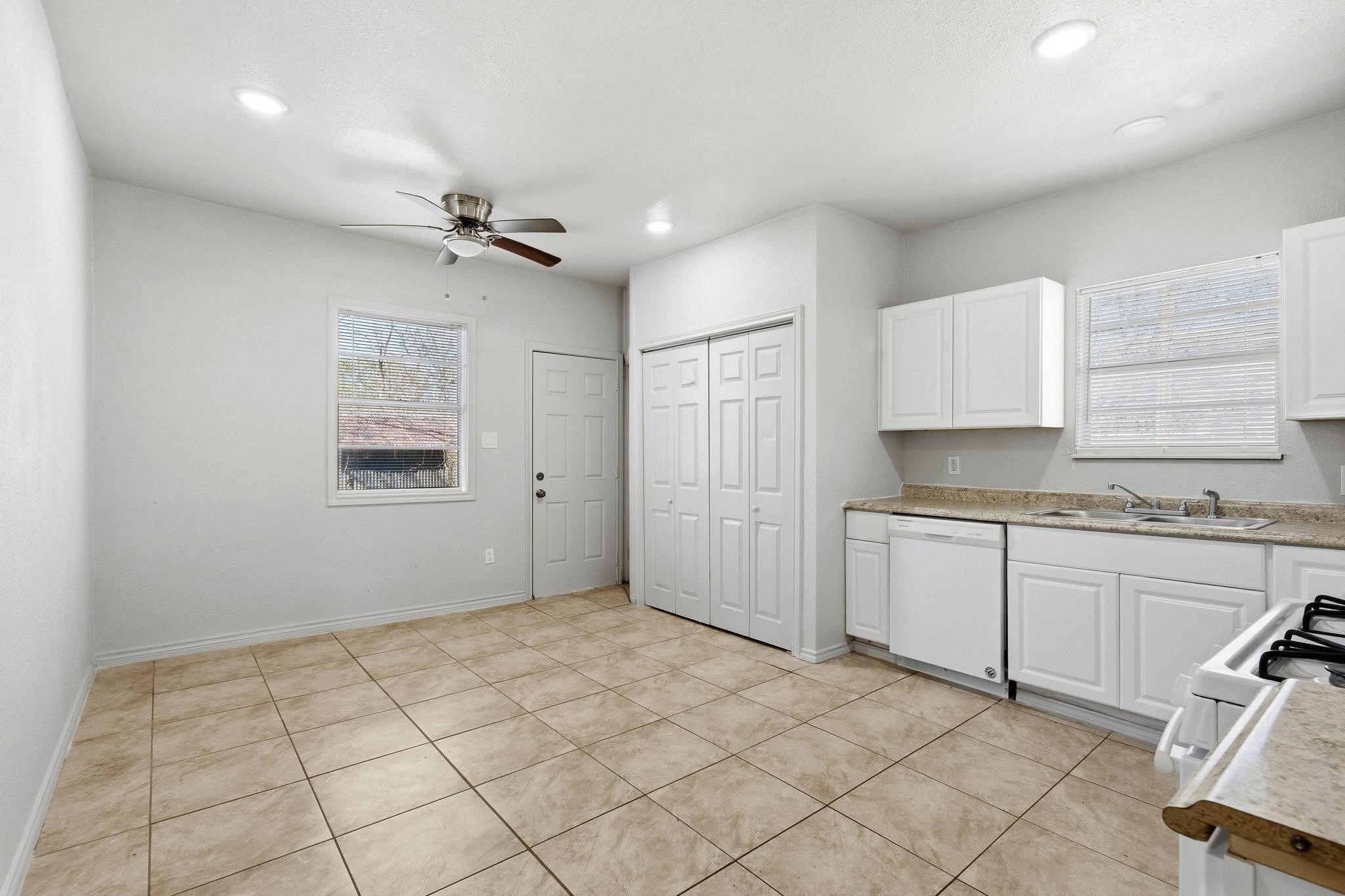 709 N Chandler Avenue Denison TX 75020