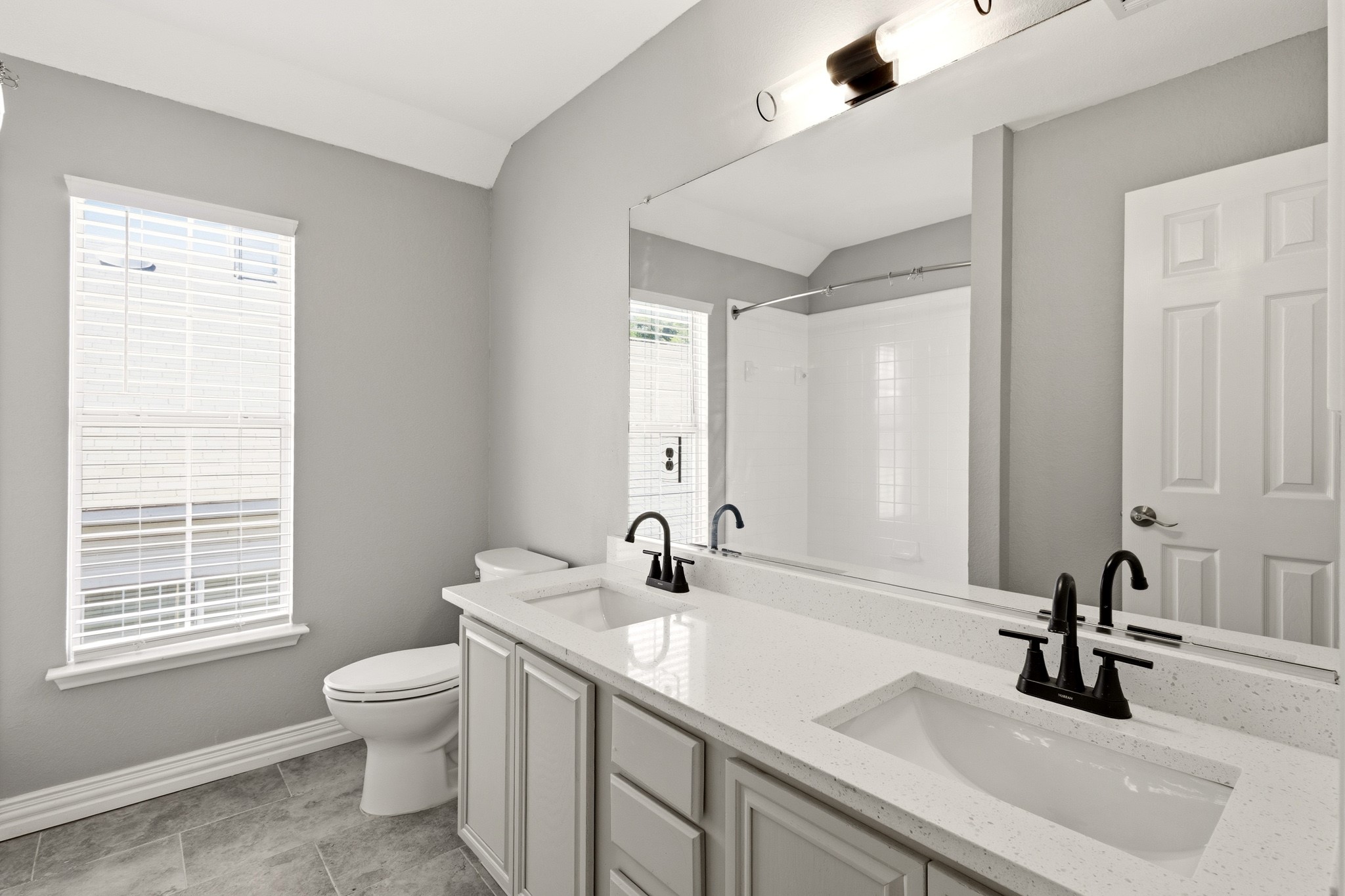 6722 Tabor Drive Arlington TX 76002