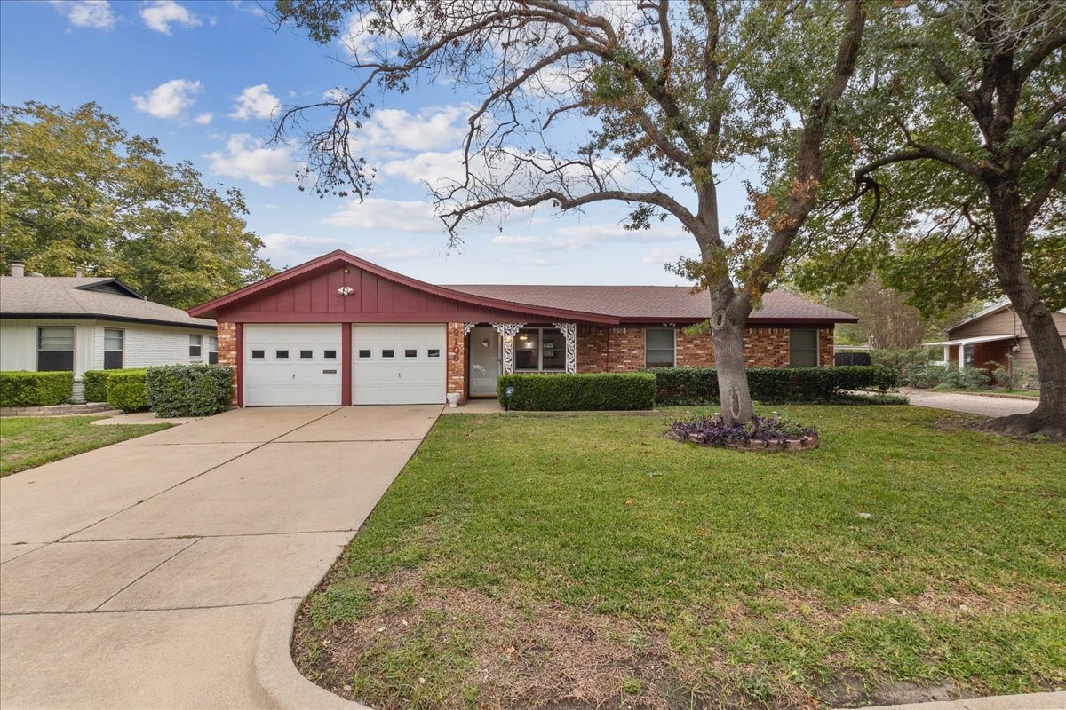 2108 Cliff Park Fort Worth TX 76134