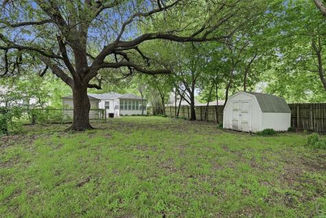 1032 N Lockhart Street Sherman TX 75092