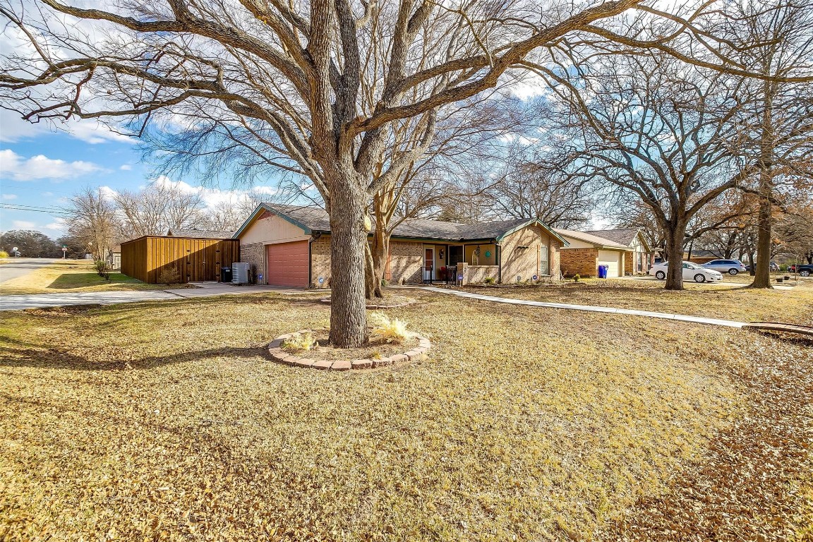 201 Mountain View Drive Azle TX 76020