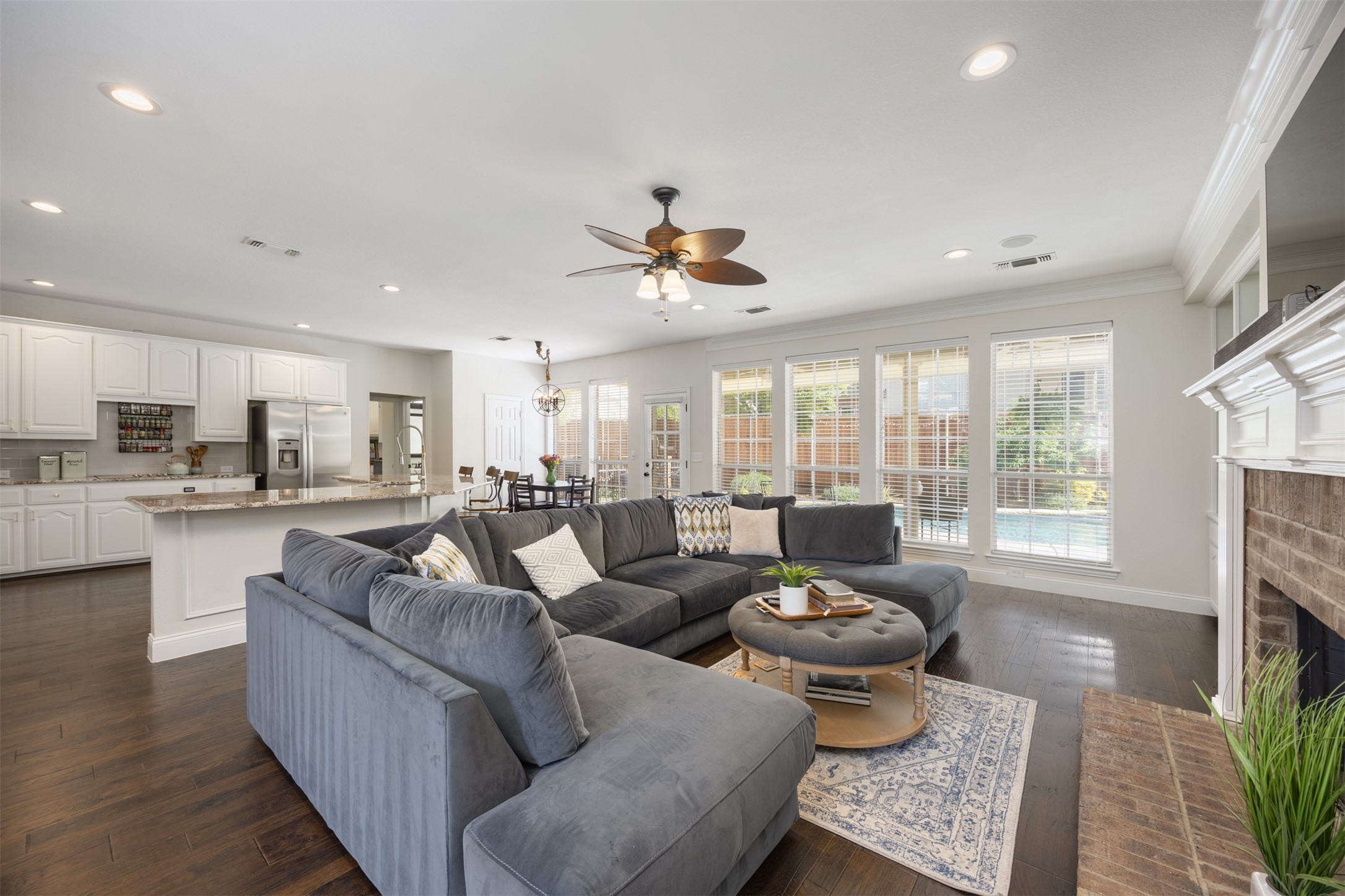 2823 Roundrock Mckinney TX 75072