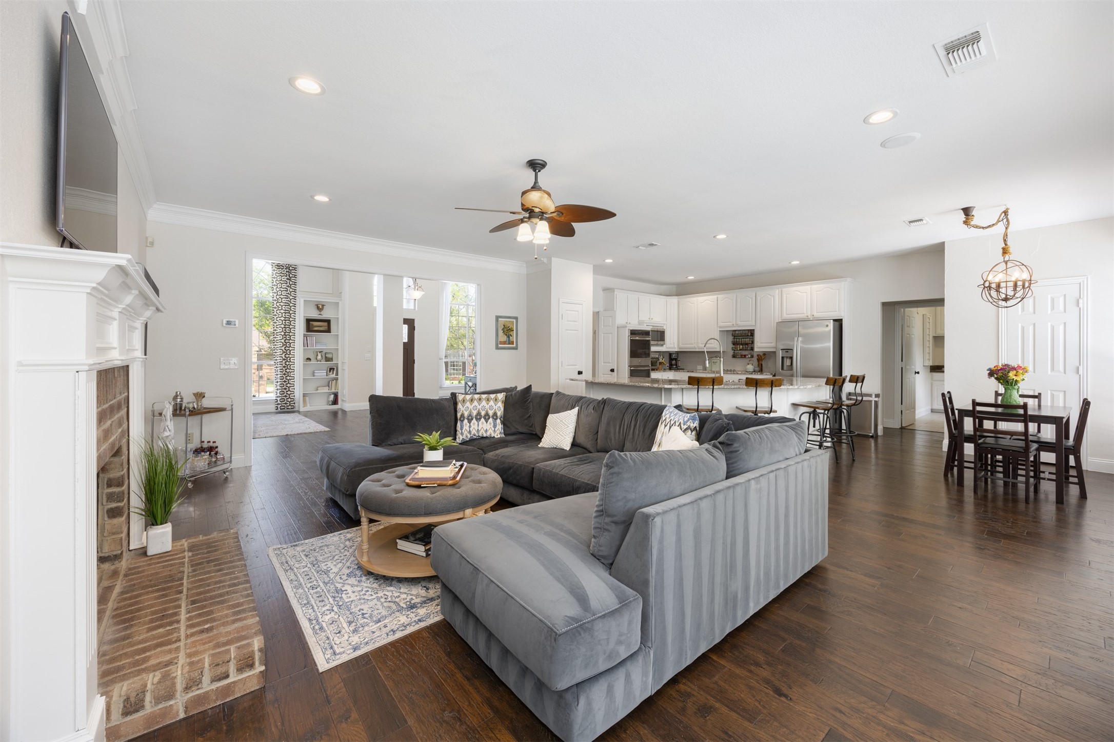 2823 Roundrock Mckinney TX 75072