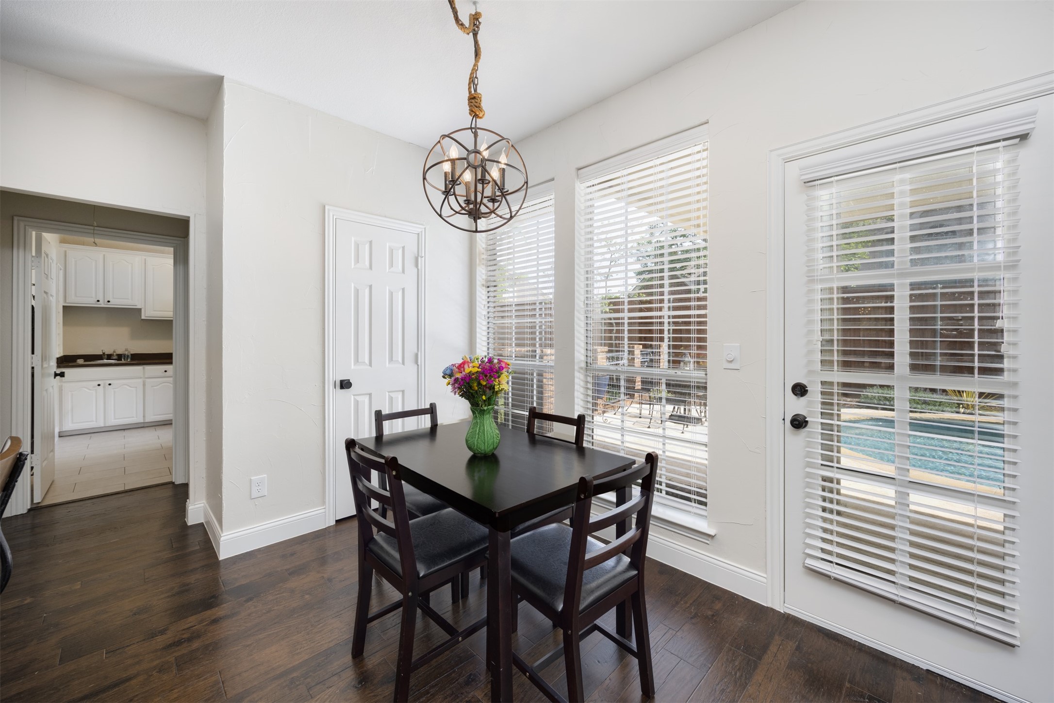 2823 Roundrock Mckinney TX 75072