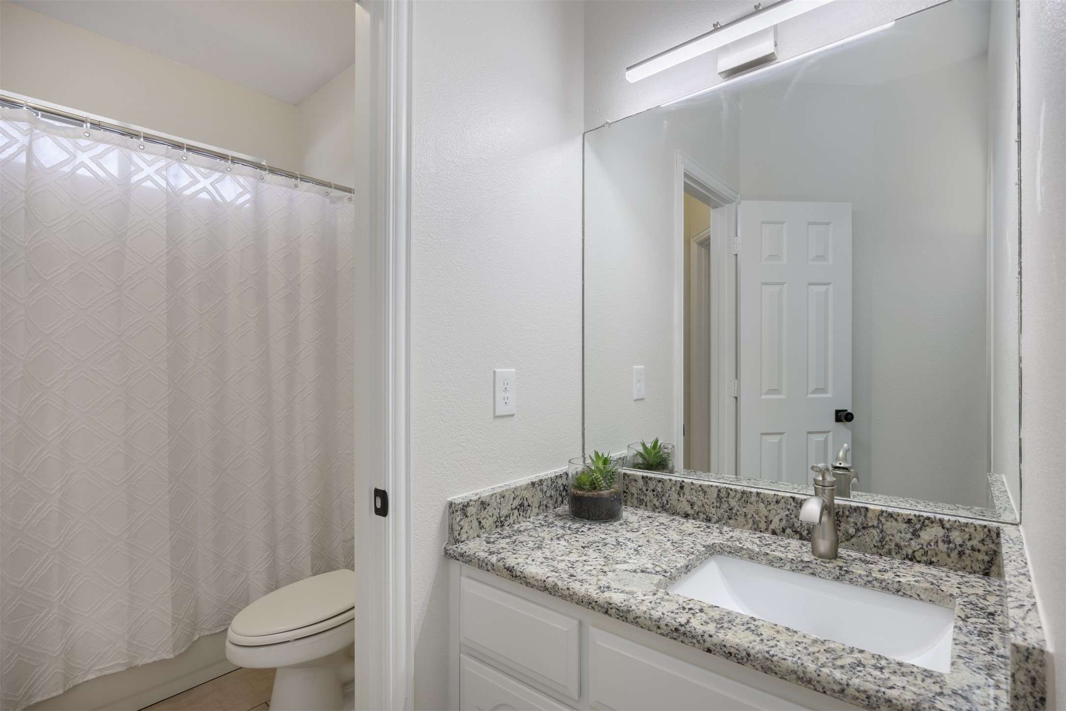 2823 Roundrock Mckinney TX 75072