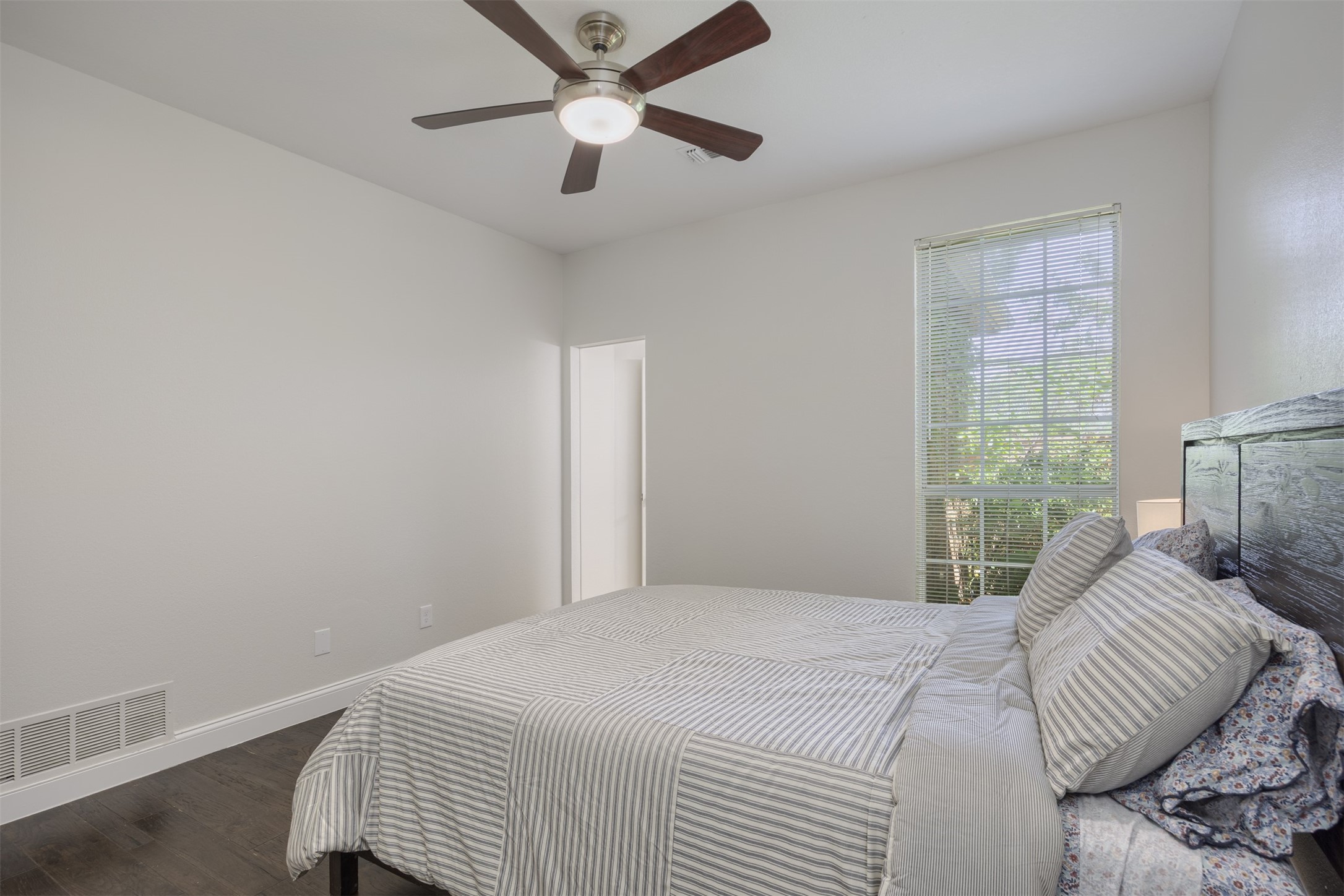 2823 Roundrock Mckinney TX 75072