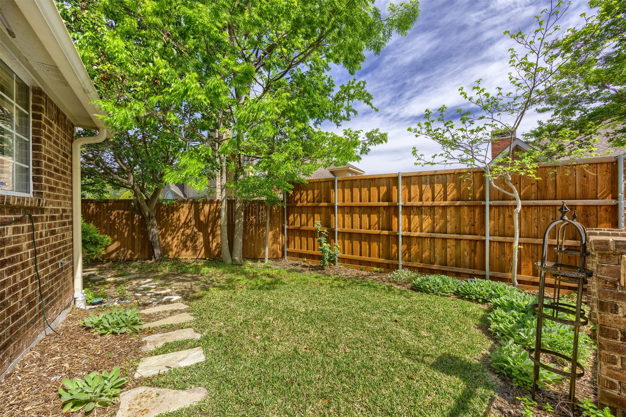 2823 Roundrock Mckinney TX 75072