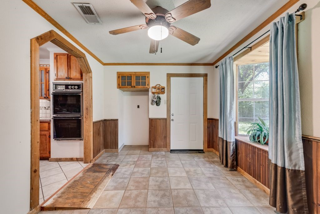 3917 Menn Street Haltom City TX 76117