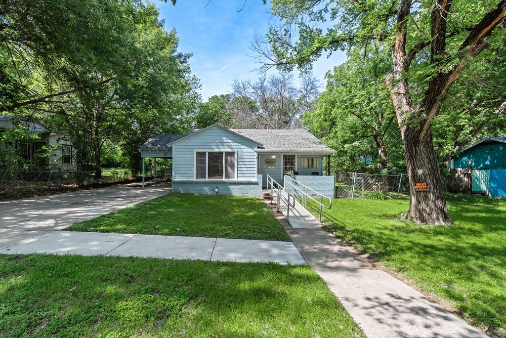 3917 Menn Street Haltom City TX 76117