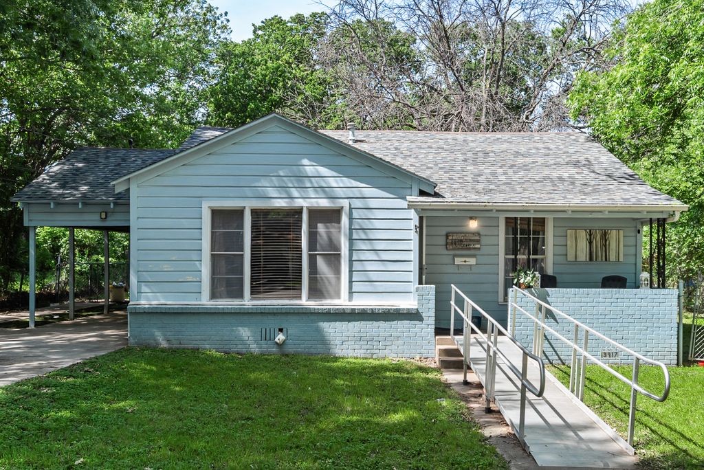 3917 Menn Street Haltom City TX 76117