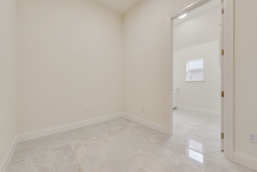1424 Silent Springs Drive Fort Worth TX 76052