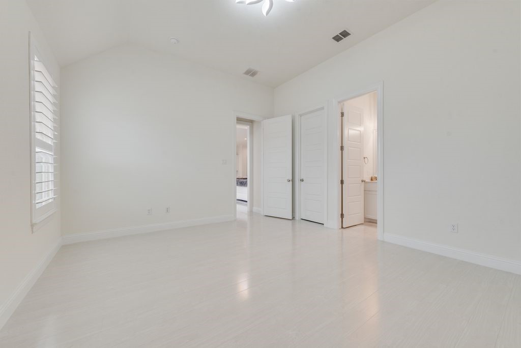 1424 Silent Springs Drive Fort Worth TX 76052