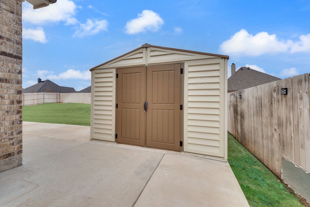 1424 Silent Springs Drive Fort Worth TX 76052