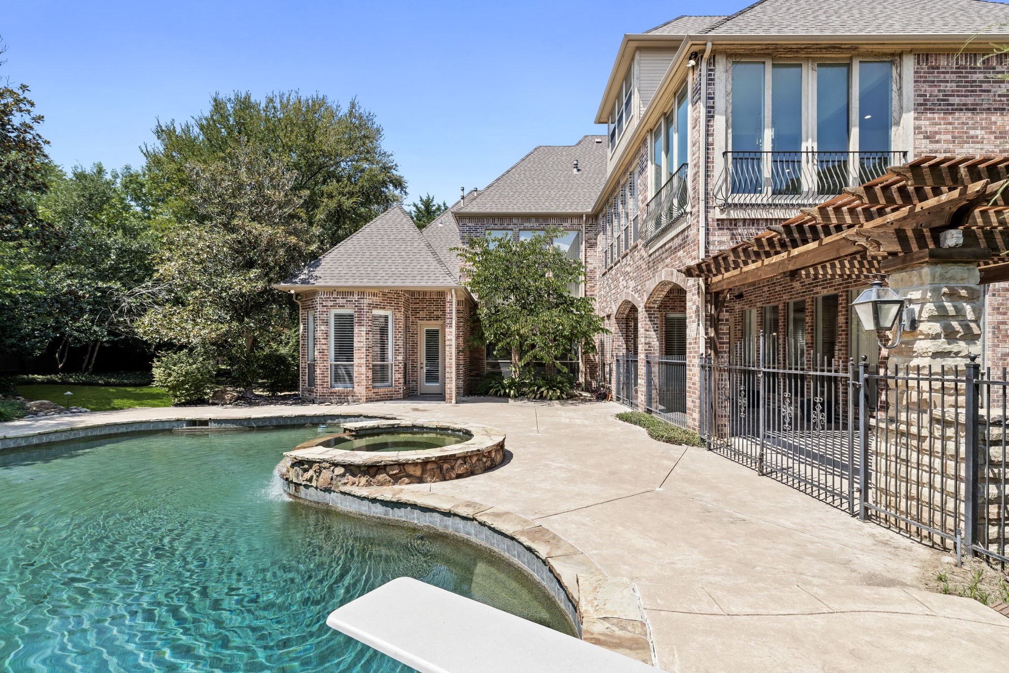 517 Round Hollow Lane Southlake TX 76092