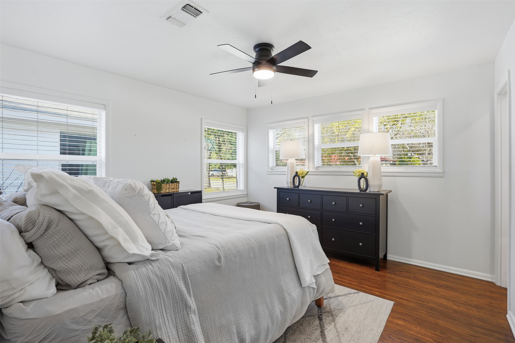 5501 Durham Avenue Fort Worth TX 76114